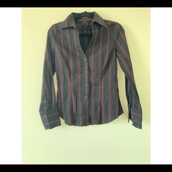 Express Women’s blouse, black with red stripes. Button down with button sleeves. - Picture 6 of 8
